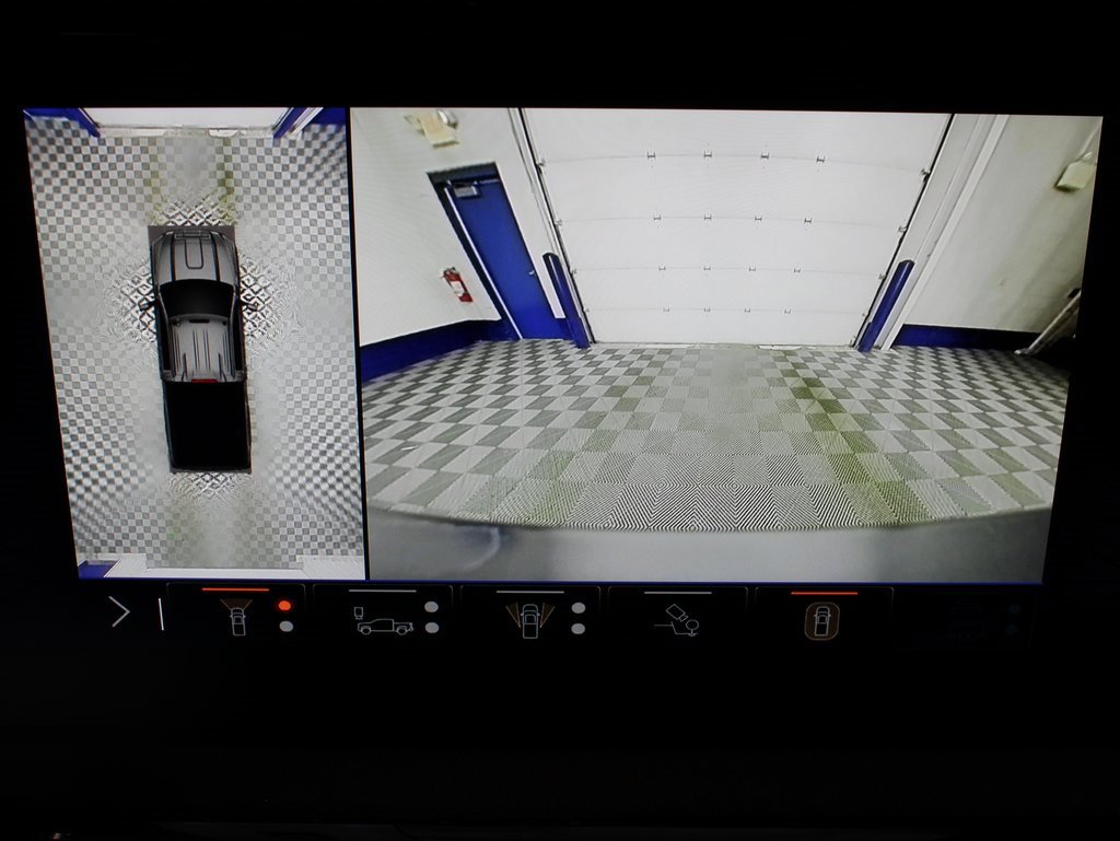 Used 2024 GMC Sierra 2500 AT4 image 15