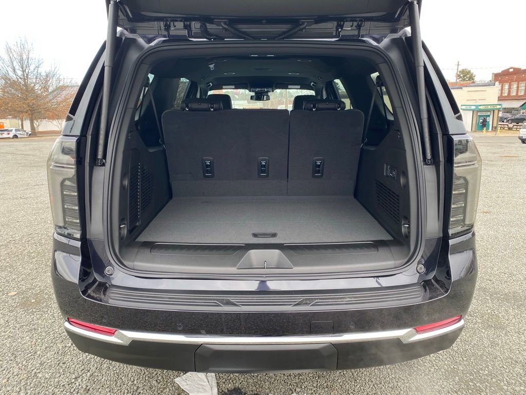 New 2026 Chevrolet Suburban LT w/ Comfort Package image 19