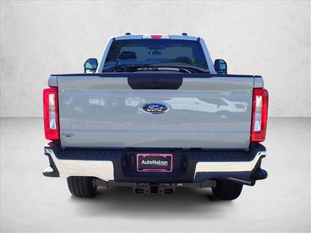 New 2026 Ford F350 XLT w/ FX4 Off-Road Package AWD/4WD image 3