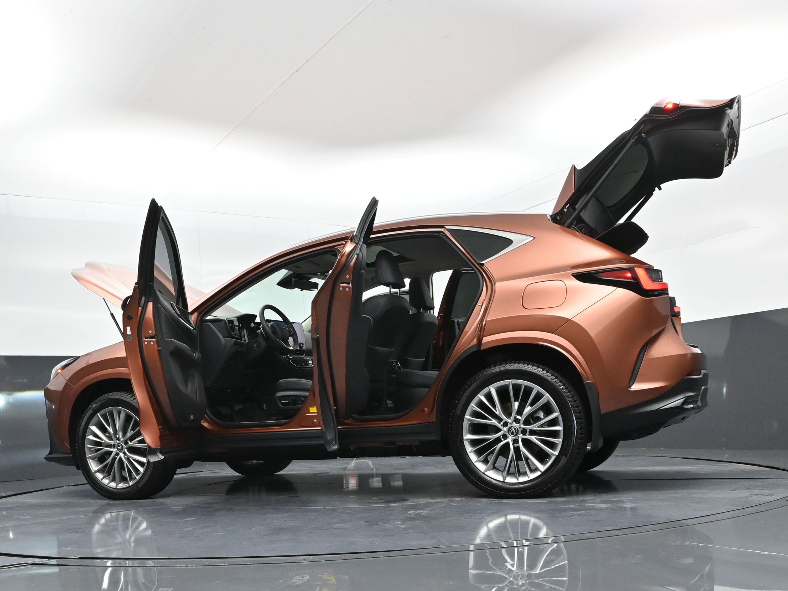 Used 2025 Lexus NX 350h AWD w/ Cold Area Package image 52