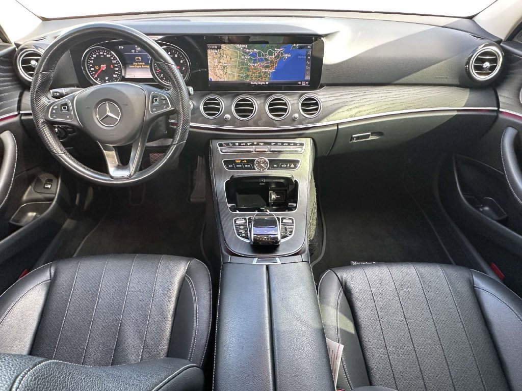 Used 2018 Mercedes-Benz E 300 image 11