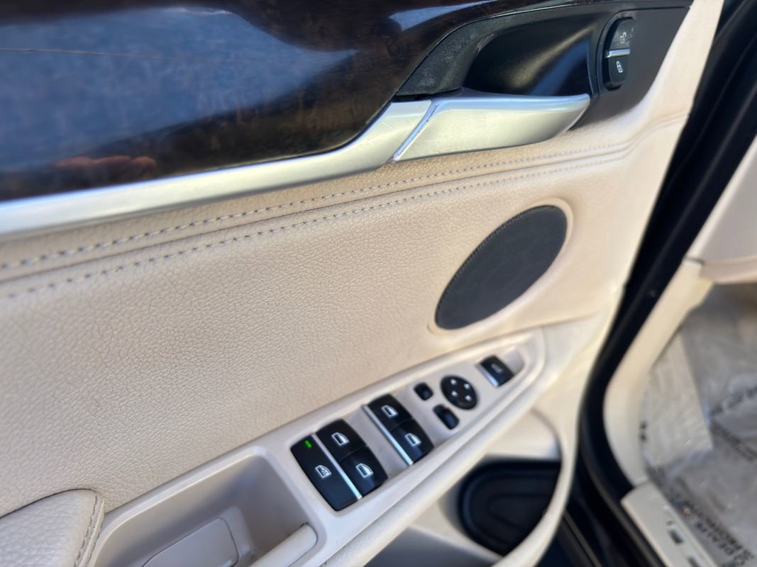 Used 2015 BMW X5 xDrive35d image 25