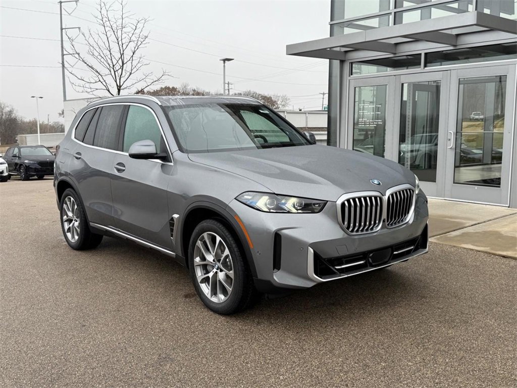 New 2026 BMW X5 xDrive40i image 1