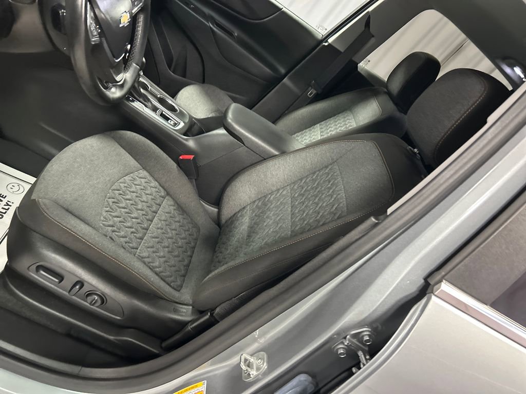 Used 2023 Chevrolet Equinox LT image 12