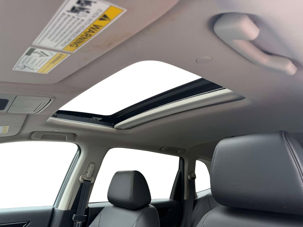 Used 2023 Honda CR-V EX-L image 29