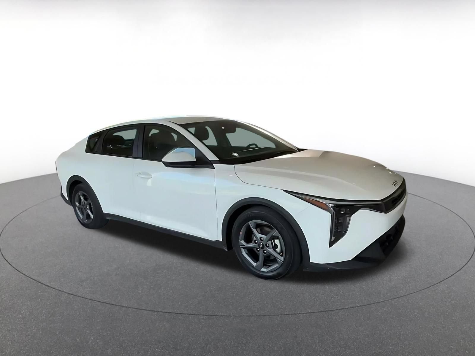 Used 2025 Kia K4 FWD video 2