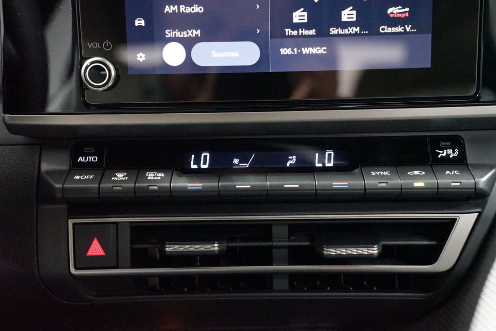 New 2026 Toyota Camry SE image 21