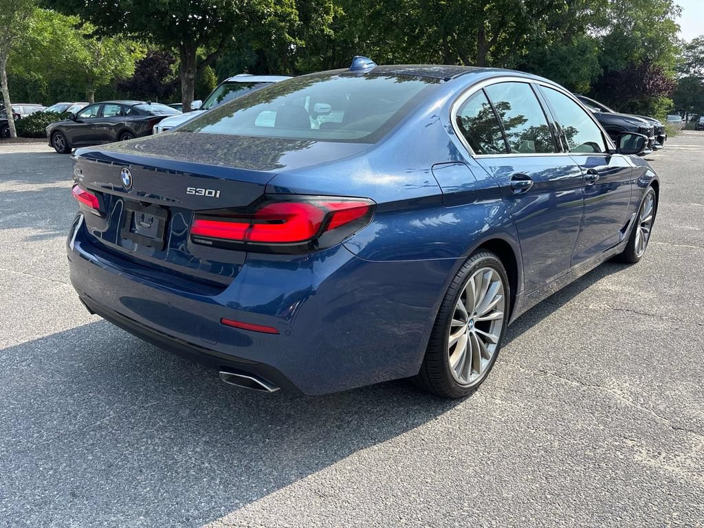 Used 2021 BMW 530i xDrive w/ Convenience Package AWD/4WD image 3
