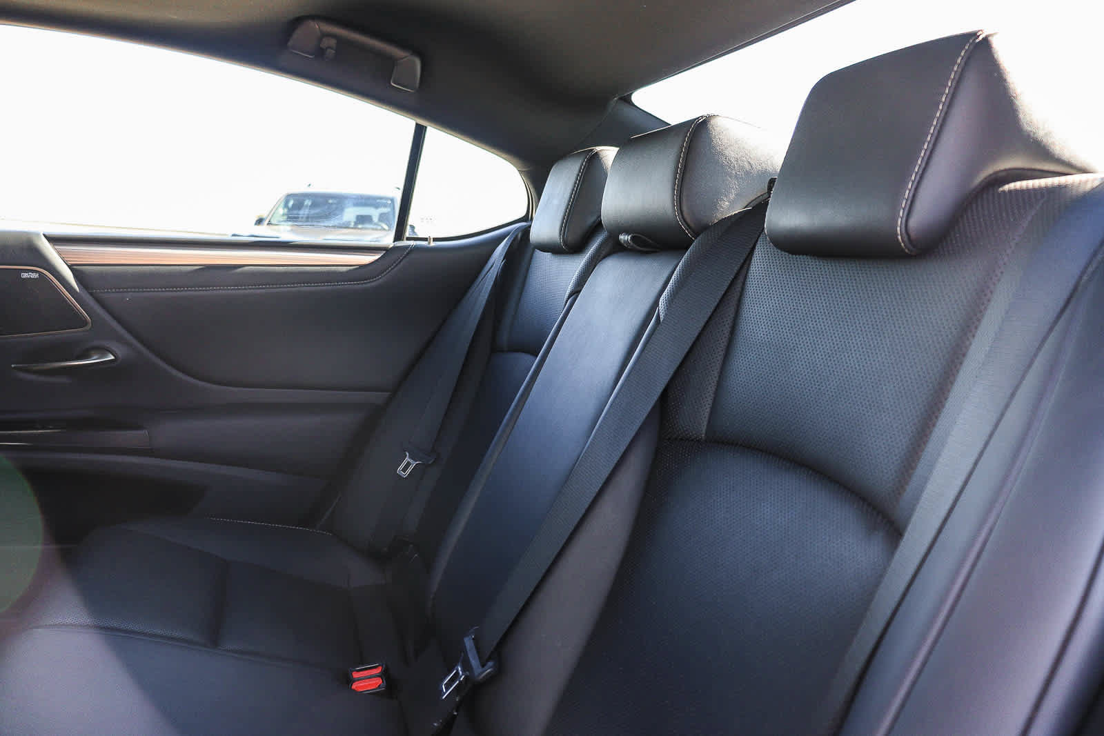Used 2021 Lexus ES 250 F Sport w/ Accessory Package 2 AWD/4WD image 21