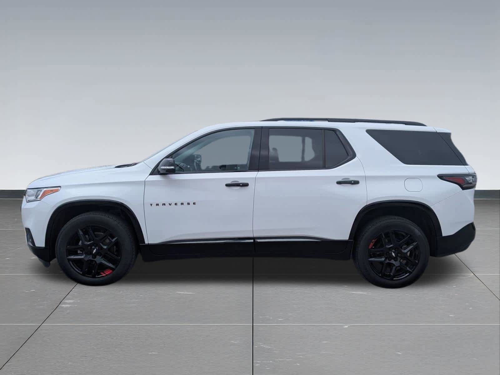 Used 2020 Chevrolet Traverse Premier w/ Redline Edition AWD/4WD image 3