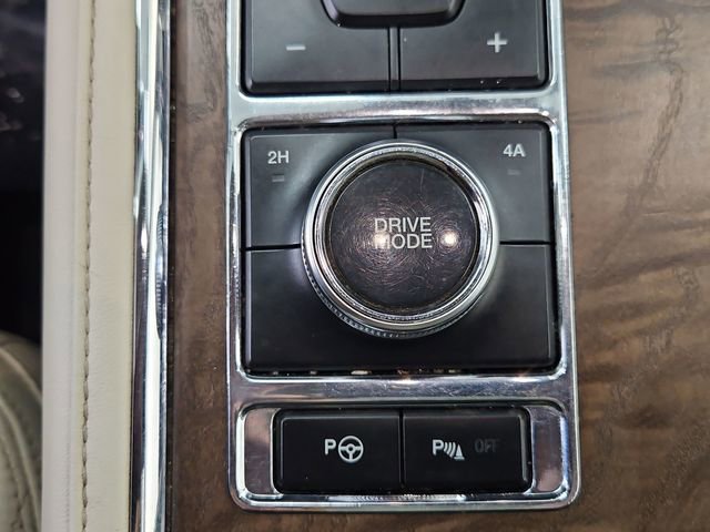 Used 2019 Ford Expedition Platinum image 34