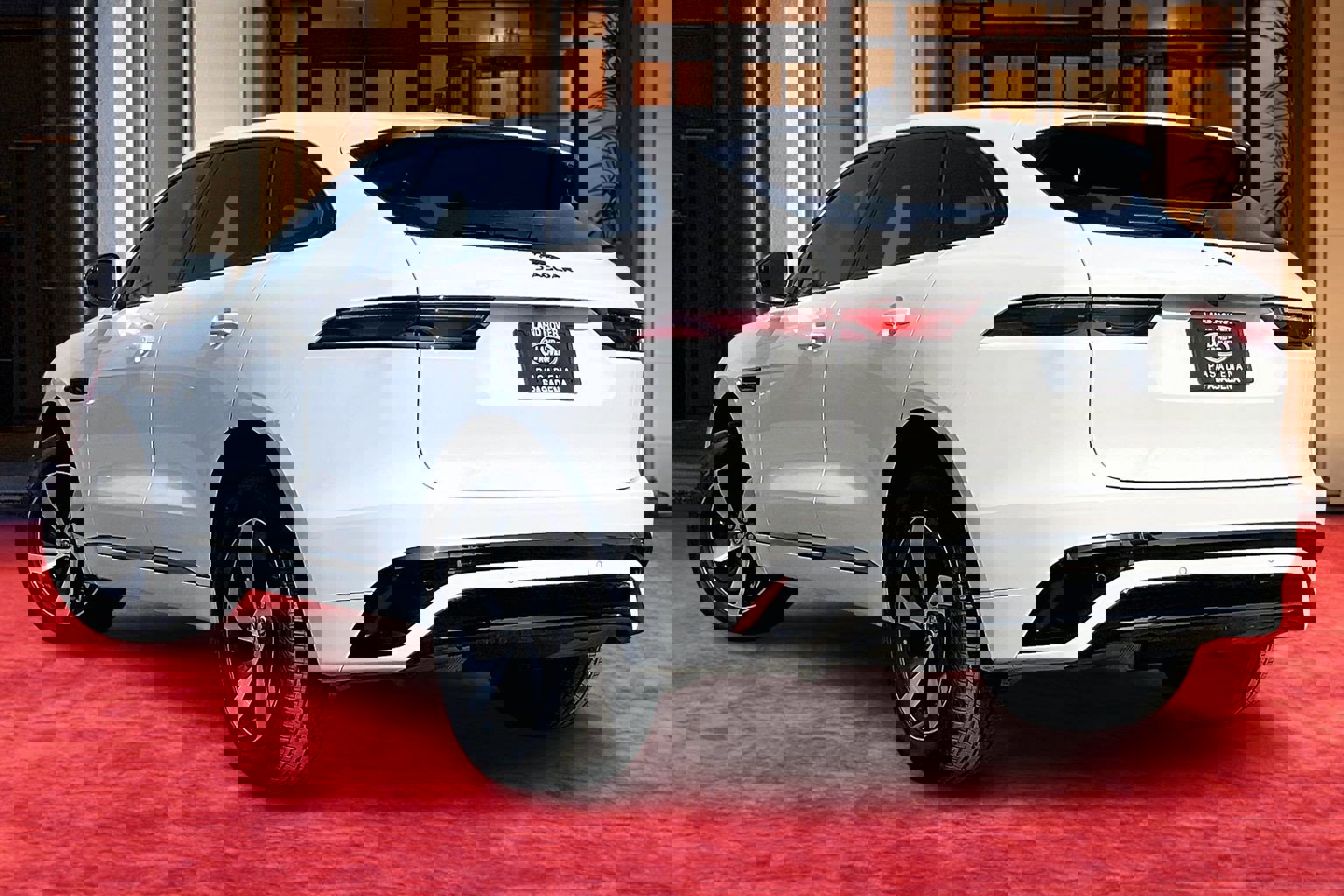 Used 2024 Jaguar F-PACE R-Dynamic S image 10