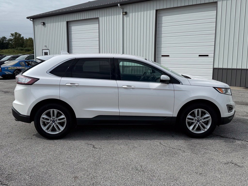 Used 2017 Ford Edge SEL w/ Equipment Group 201A FWD image 9
