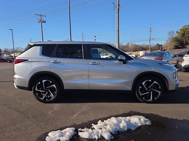 Used 2024 Mitsubishi Outlander SE image 6