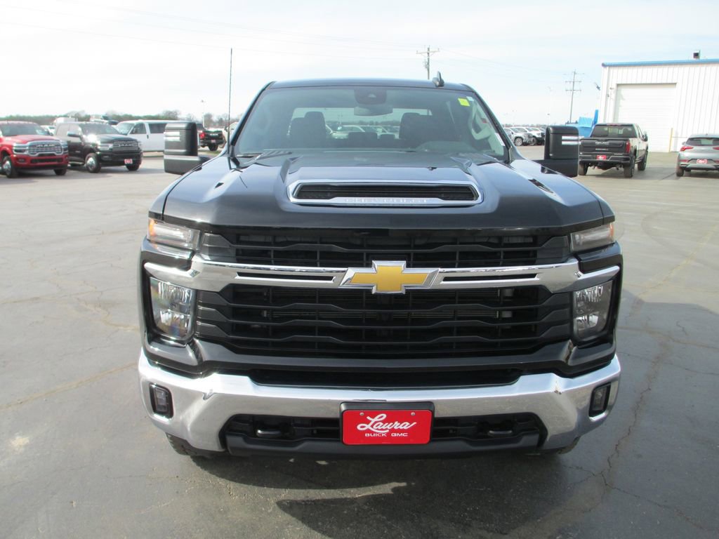 Used 2024 Chevrolet Silverado 2500 LT image 13
