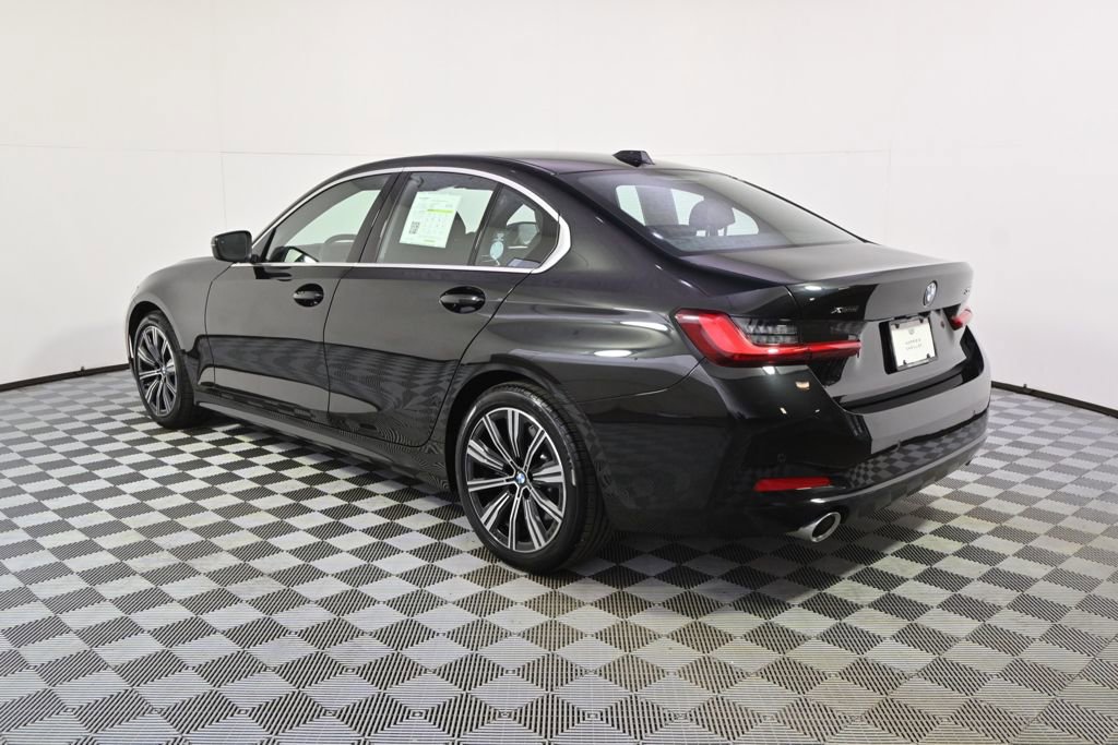 Used 2025 BMW 330i xDrive Sedan AWD/4WD image 3