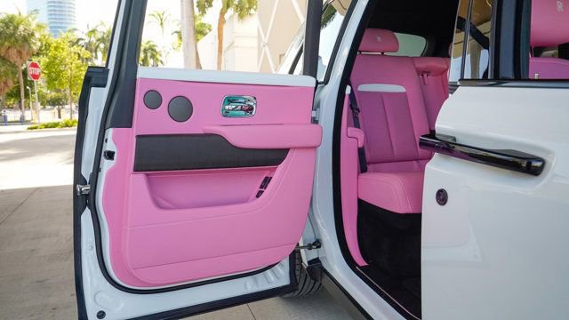 Used 2024 Rolls-Royce Cullinan Sport Utility image 88