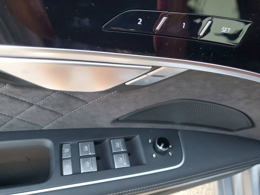 New 2025 Audi S8 image 30