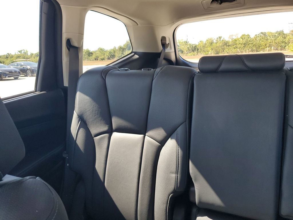 Used 2022 Subaru Ascent Limited w/ Technology Package image 12