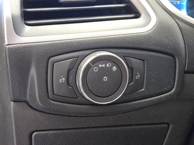 Used 2018 Ford Edge SEL w/ Equipment Group 201A AWD/4WD image 22