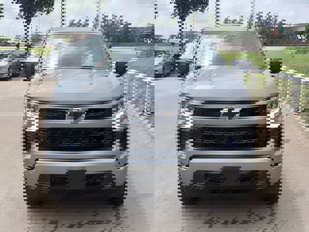 Used 2026 Chevrolet Silverado 1500 RST w/ RST Select Package image 2