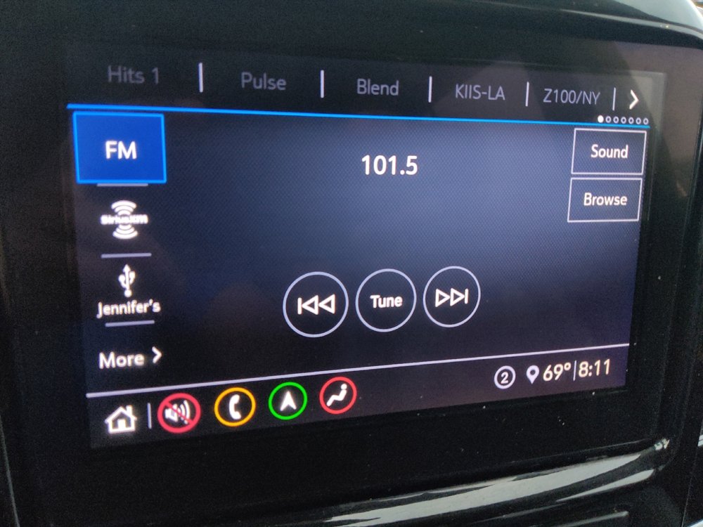 Used 2020 Chevrolet Traverse LT w/ LT Premium Package image 25