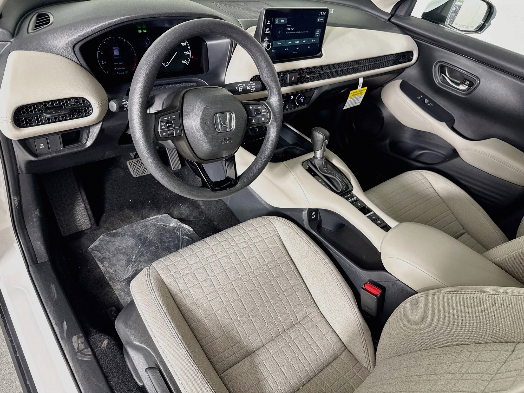 New 2027 Honda HR-V LX image 8