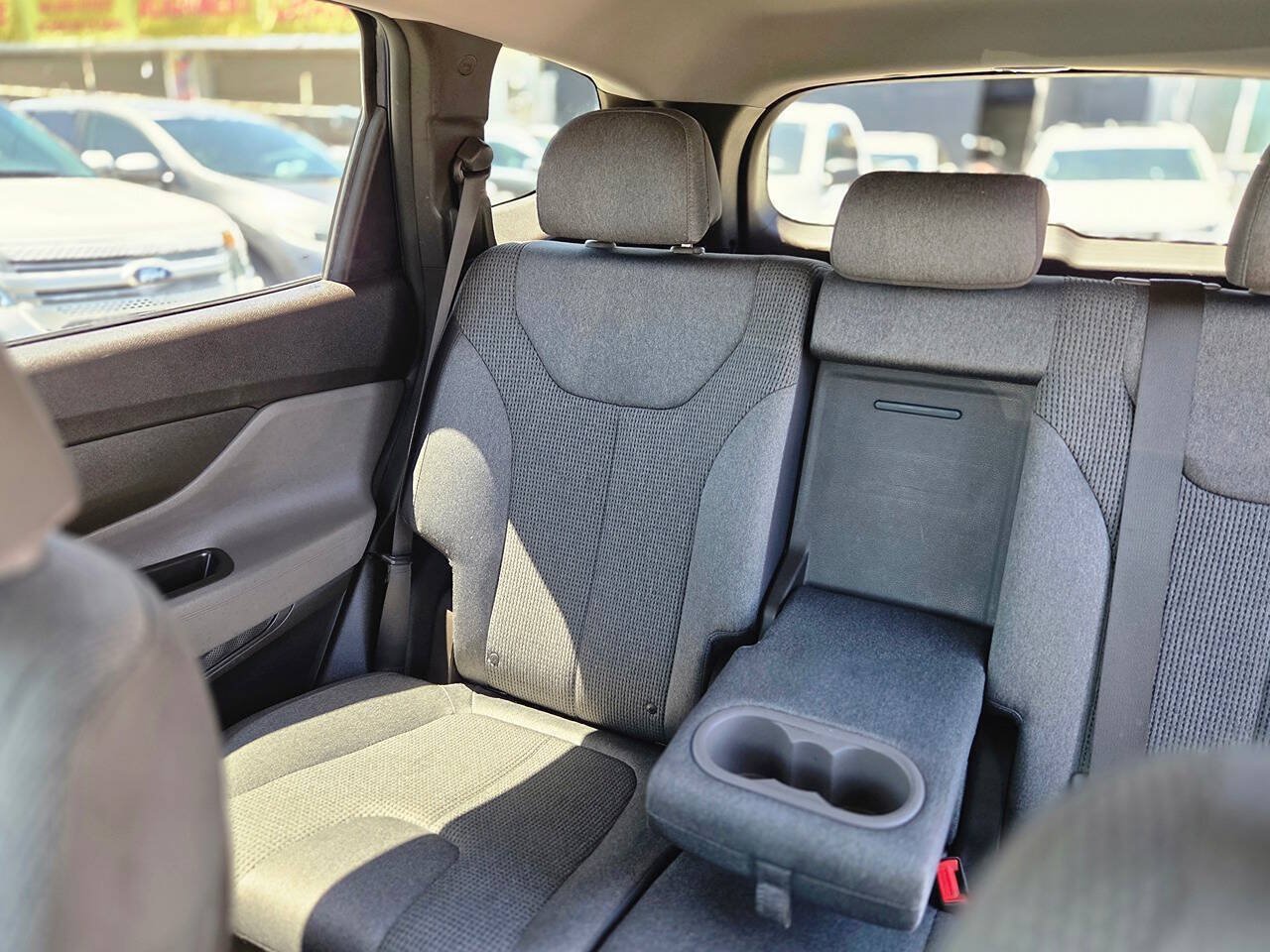 Used 2019 Hyundai Santa Fe SE AWD/4WD image 33