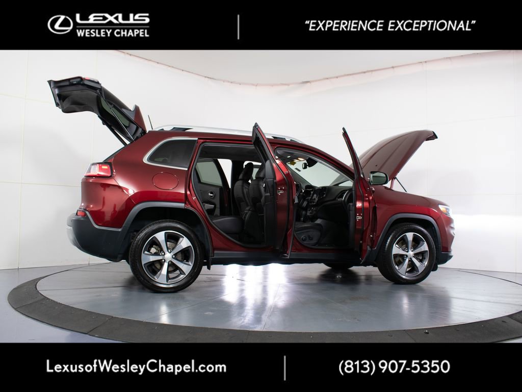 Used 2019 Jeep Cherokee Limited FWD image 15