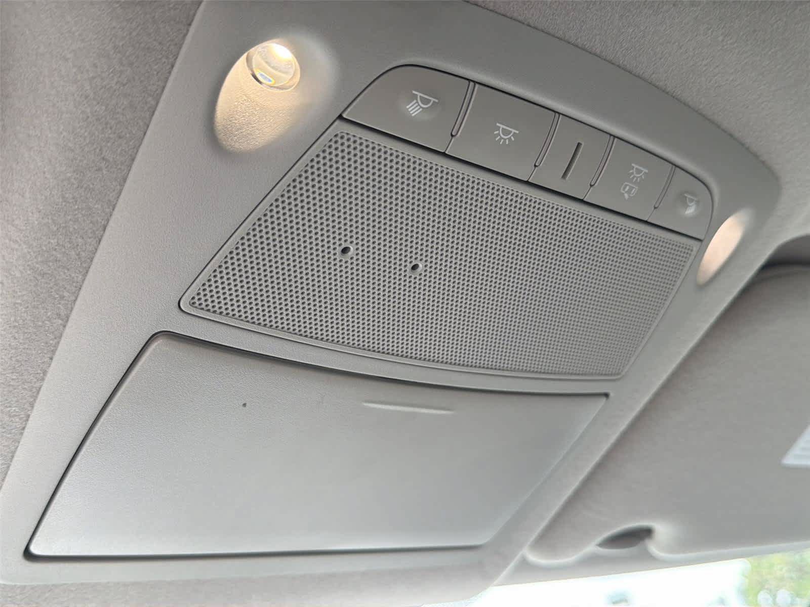 Used 2025 Nissan Leaf S FWD image 40
