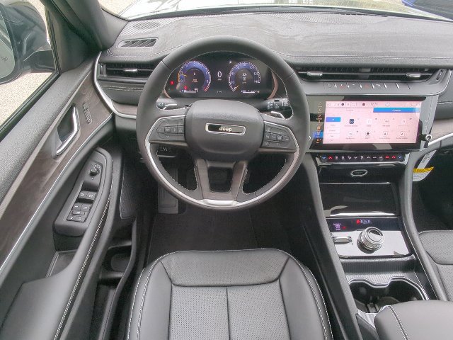 New 2027 Jeep Grand Cherokee Limited AWD/4WD image 7