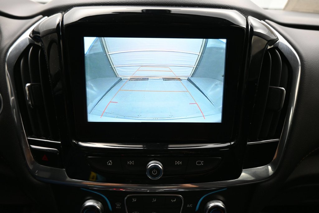 Used 2019 Chevrolet Traverse LT FWD image 22