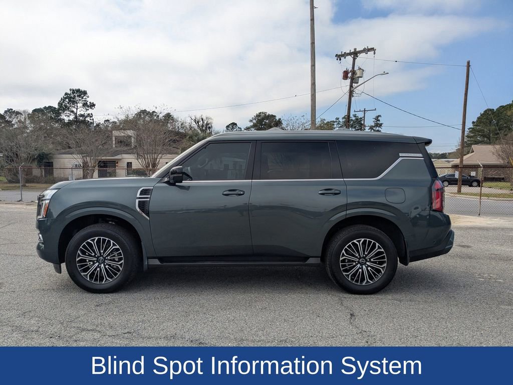 Used 2025 Nissan Armada SL image 7