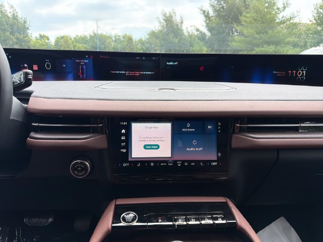New 2026 Lincoln Navigator Reserve AWD/4WD image 19
