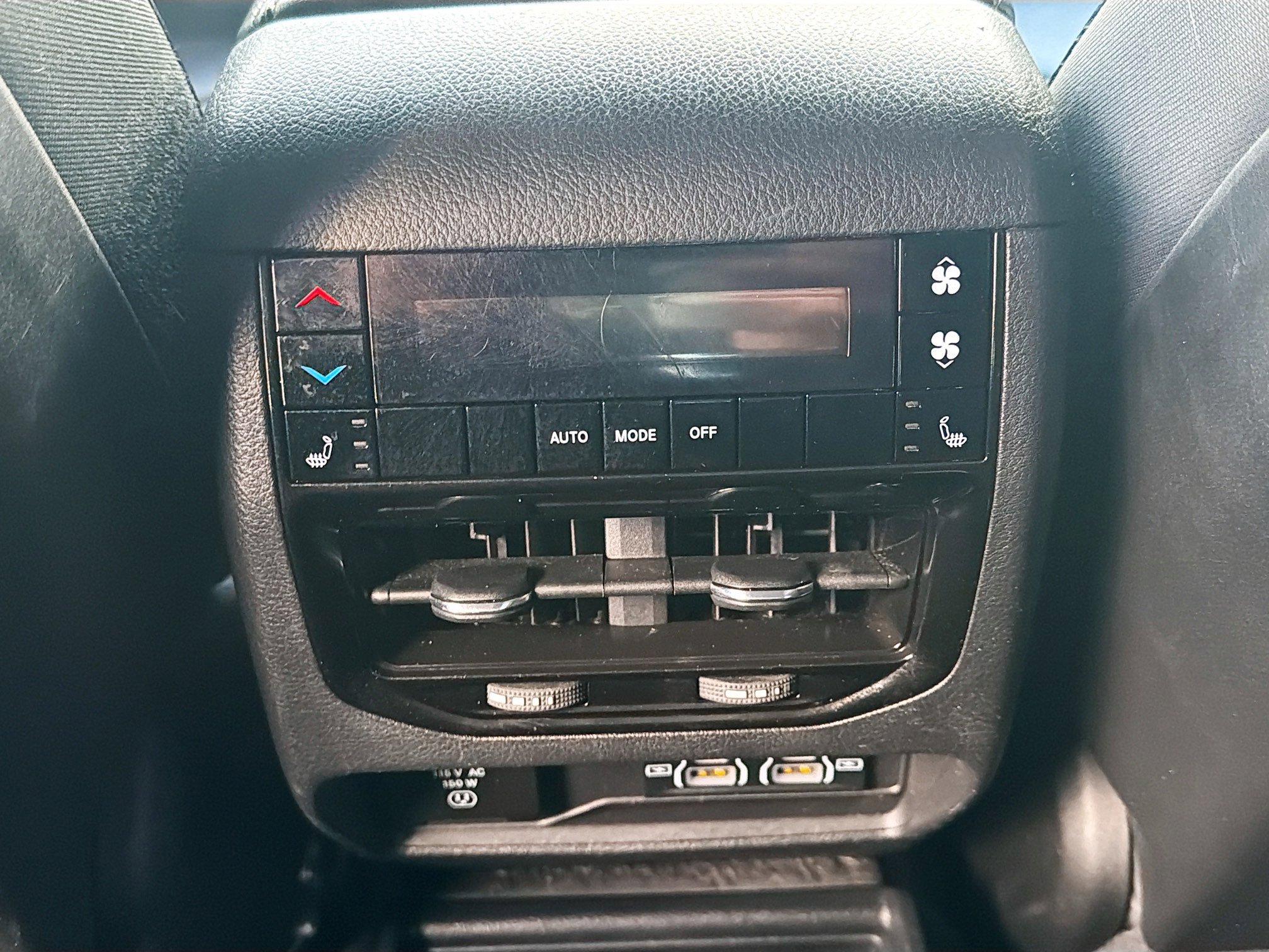 Used 2024 Jeep Grand Cherokee L Limited image 28