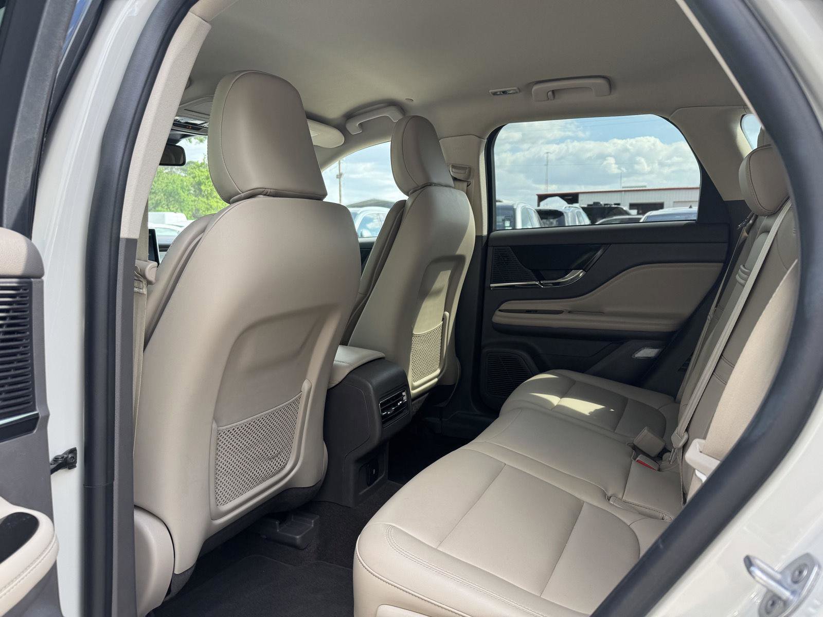 Used 2022 Lincoln Corsair FWD image 16
