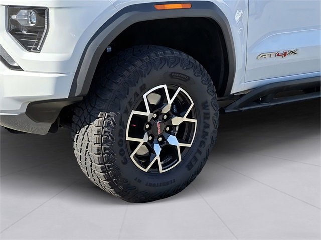 Used 2024 GMC Canyon AT4X image 8