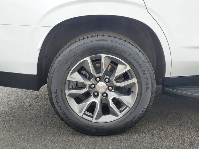 Used 2024 Chevrolet Tahoe LT w/ Luxury Package image 9