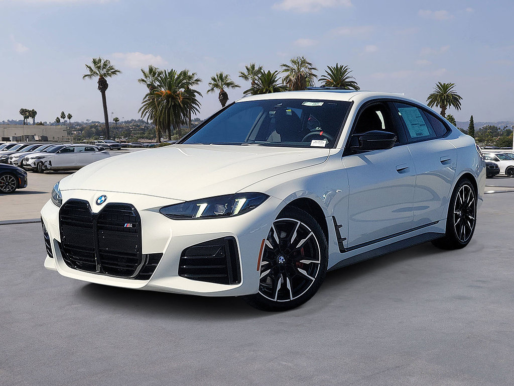New 2026 BMW M440i w/ Premium Package