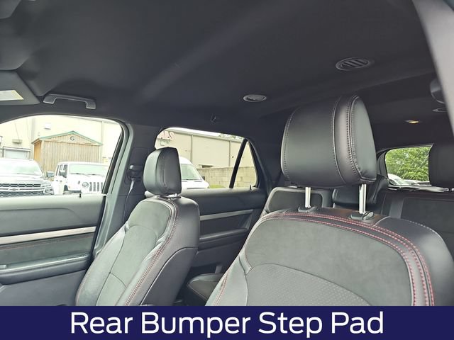 Certified 2019 Ford Explorer XLT w/ Equipment Group 202A FWD image 18