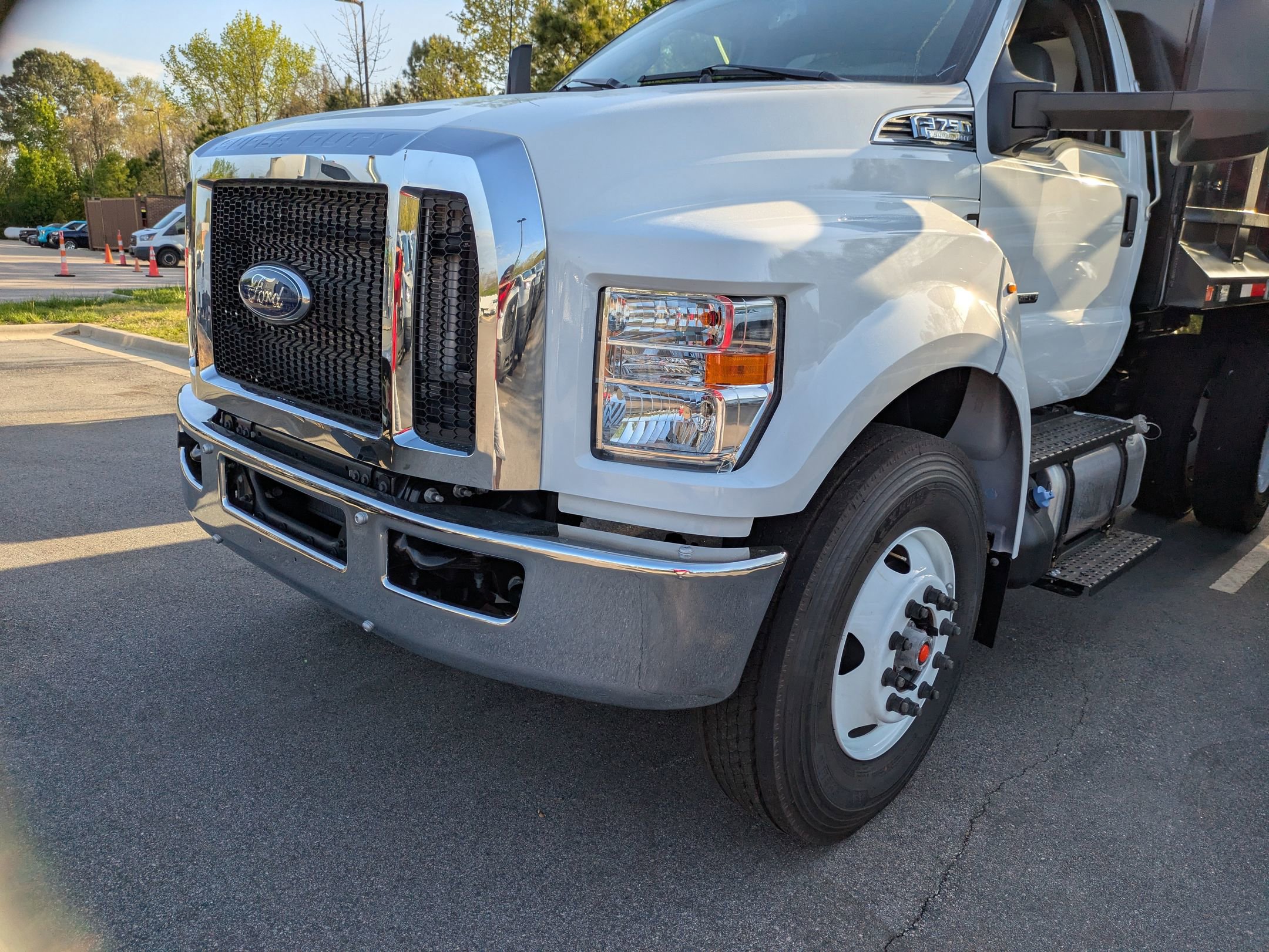 New 2027 Ford F750 2WD Regular Cab Super Duty image 7