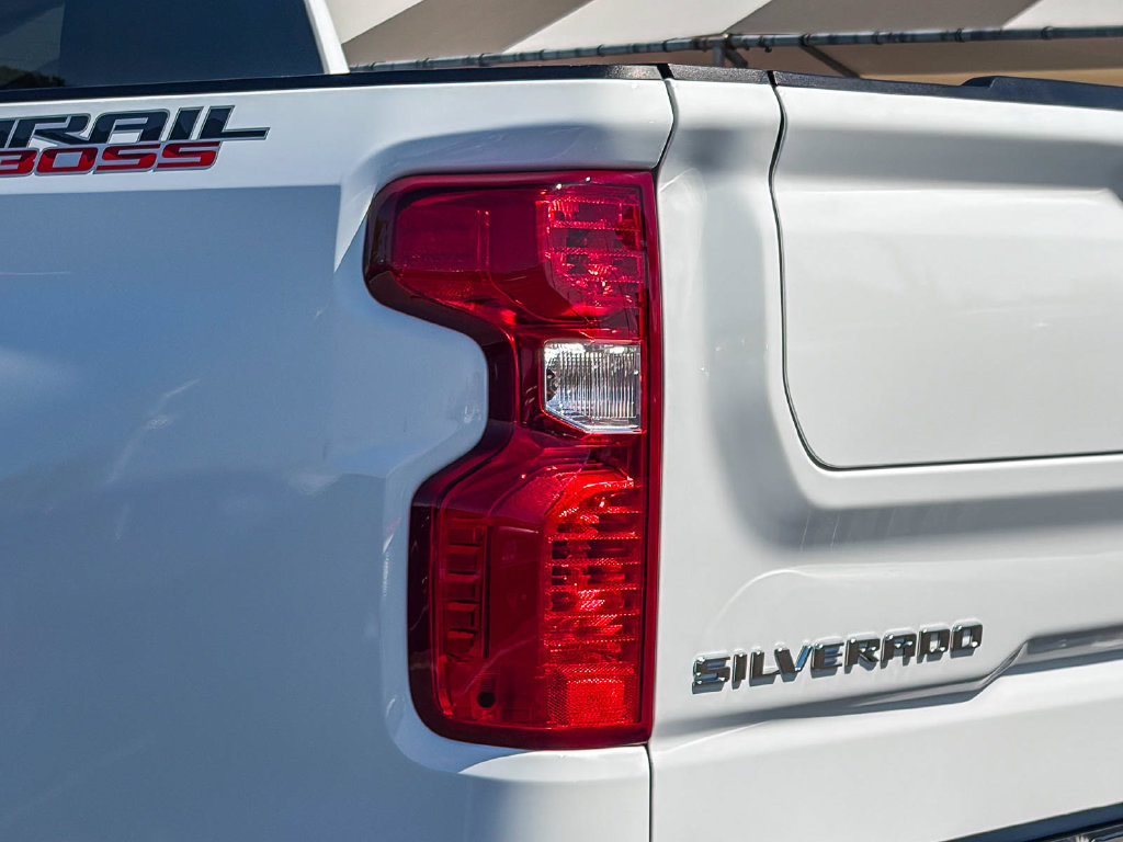 Used 2026 Chevrolet Silverado 1500 Custom Trail Boss AWD/4WD image 8