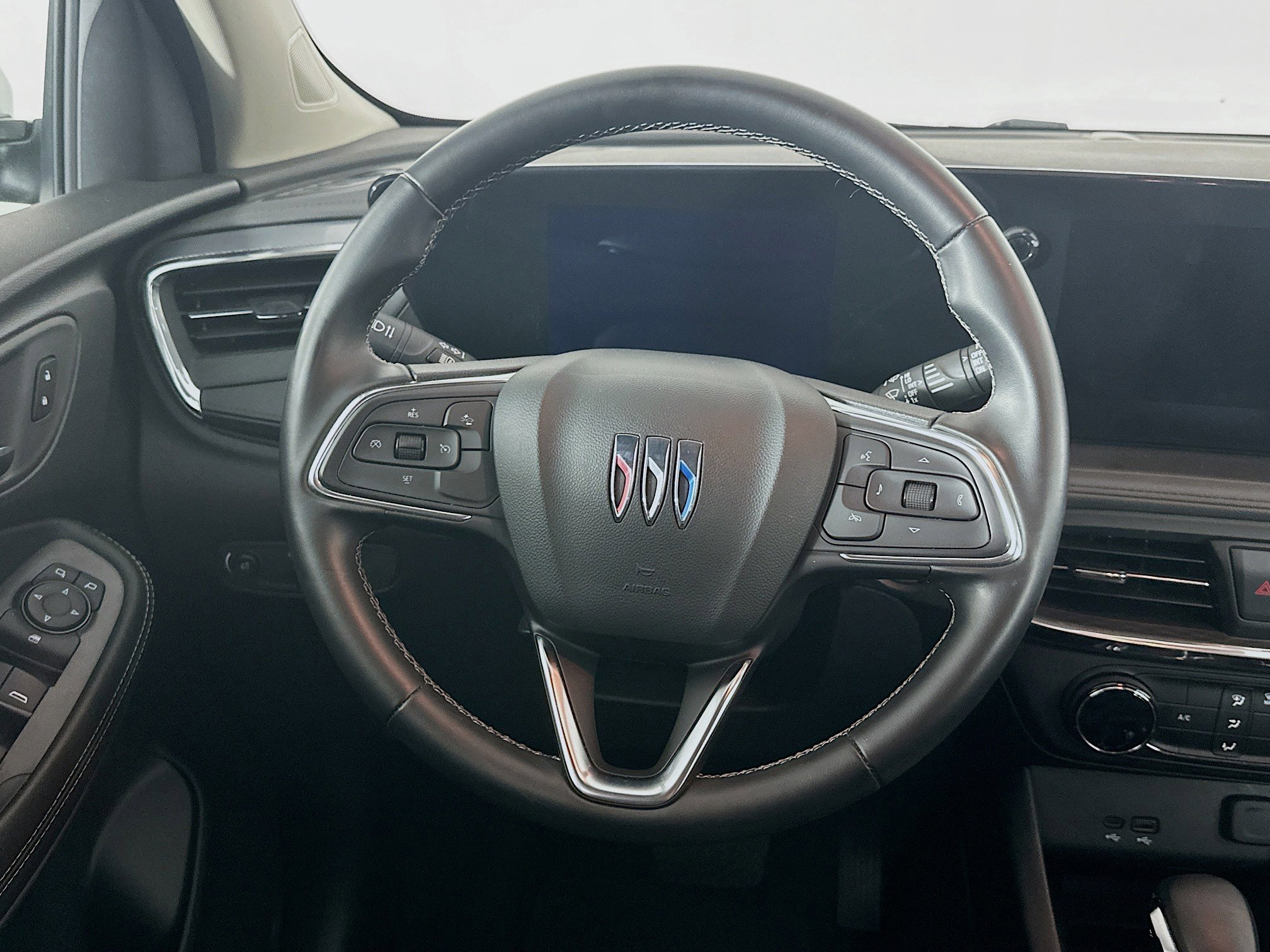 Used 2025 Buick Encore GX Preferred image 18