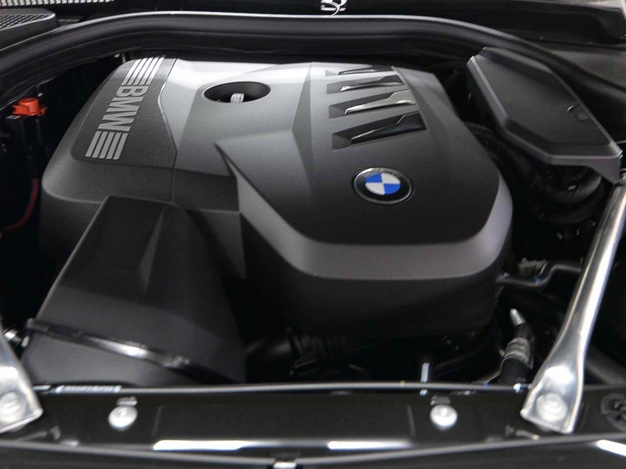 New 2027 BMW 530i xDrive w/ M Sport Package AWD/4WD image 16
