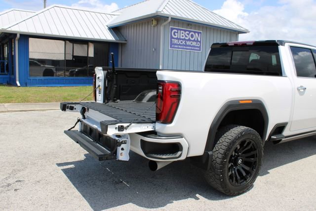 Used 2024 GMC Sierra 2500 Denali Ultimate w/ Max Trailering Package AWD/4WD image 11