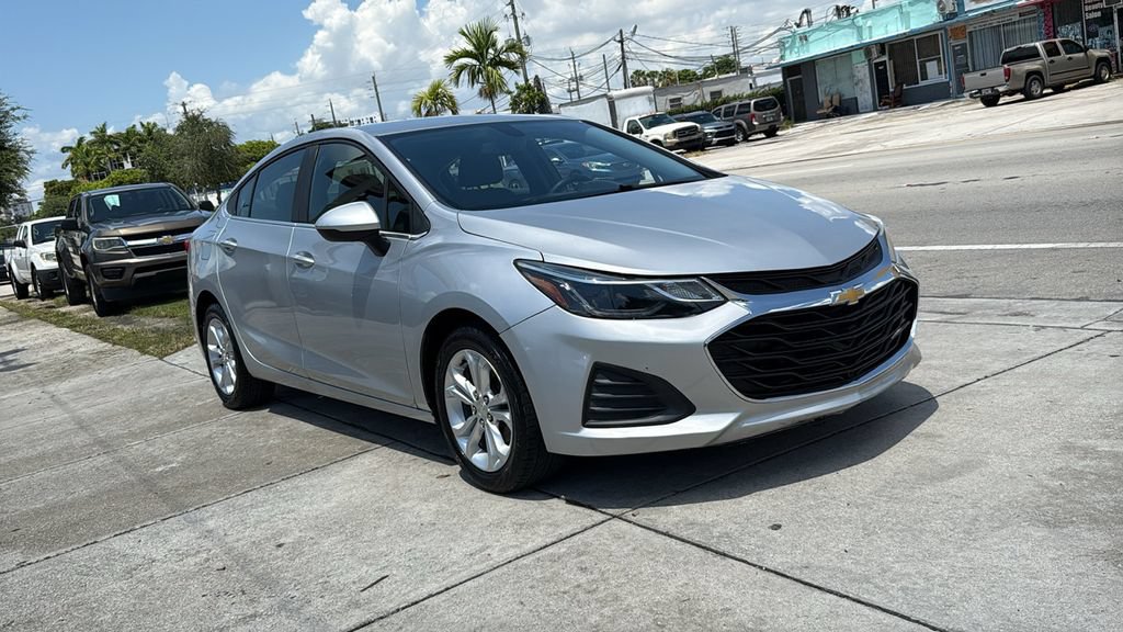 Used 2019 Chevrolet Cruze LT w/ LT Fleet Convenience Package FWD image 16