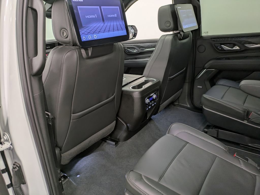 Used 2023 GMC Yukon Denali w/ Advanced Technology Package image 22