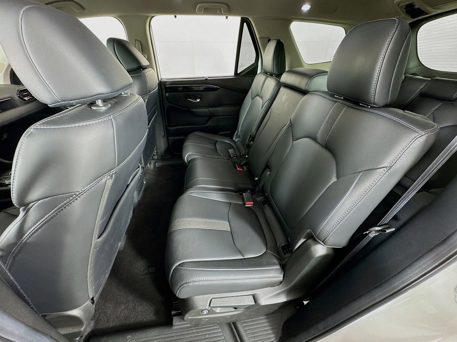 Certified 2025 Honda Pilot EX-L image 15