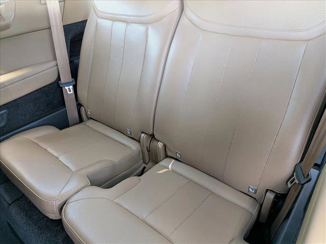 Used 2025 Land Rover Range Rover Long Wheelbase SE image 14