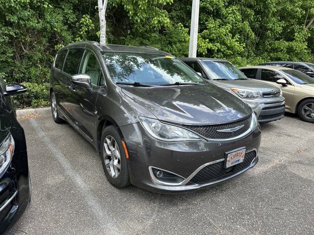 Used 2020 Chrysler Pacifica Limited FWD image 10